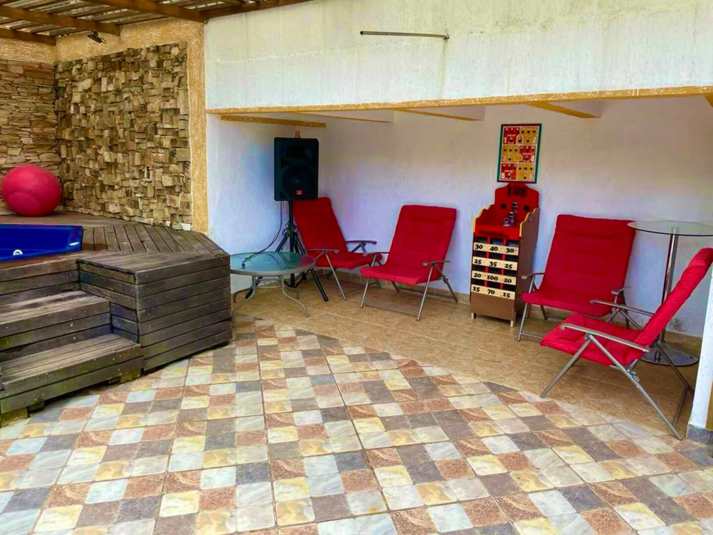 Sala de compañía junto a la zona húmeda